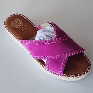 New in box Vince Camuto Belisnda Virtual Pink colored Sandal, Size 8.5 Wide